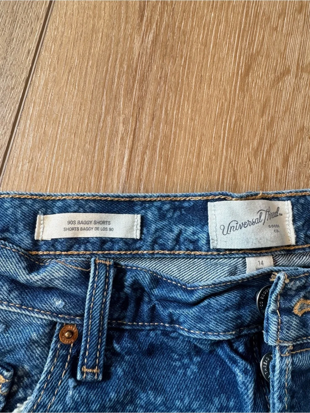 Universal Thread floral print denim shorts 90s baggy size 14